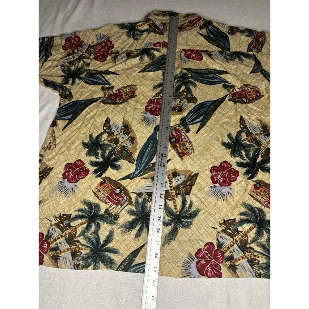 Chereskin Button Down Shirt Mens XL Tan Excellent Tropical Woody Car Rayon Aloha